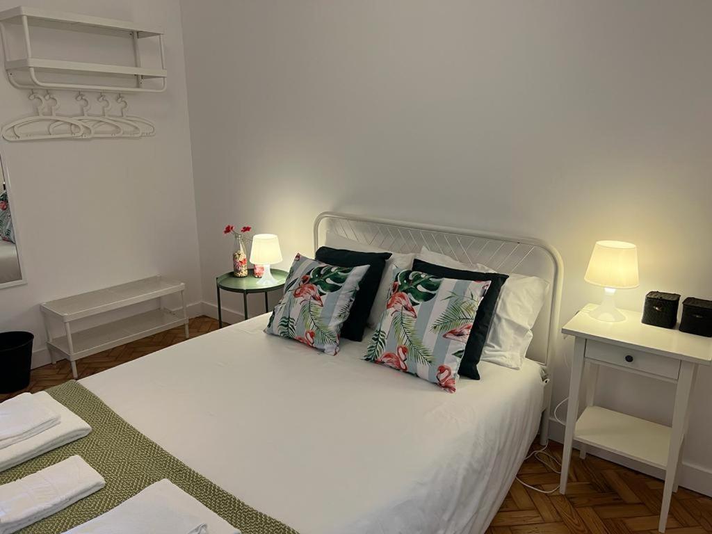Alvalade Ii Airport Guest house 3*