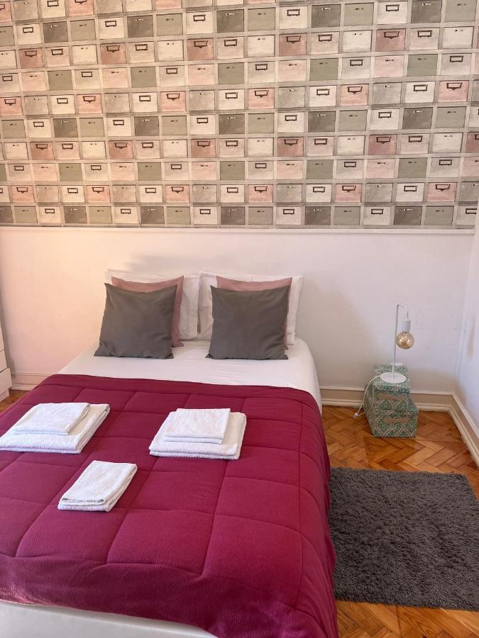 Alvalade Ii Airport Guest house