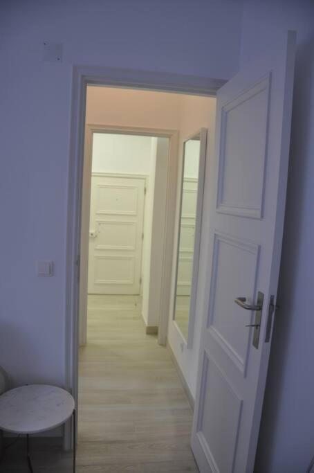 Avenue 17 Apartment Lisbon