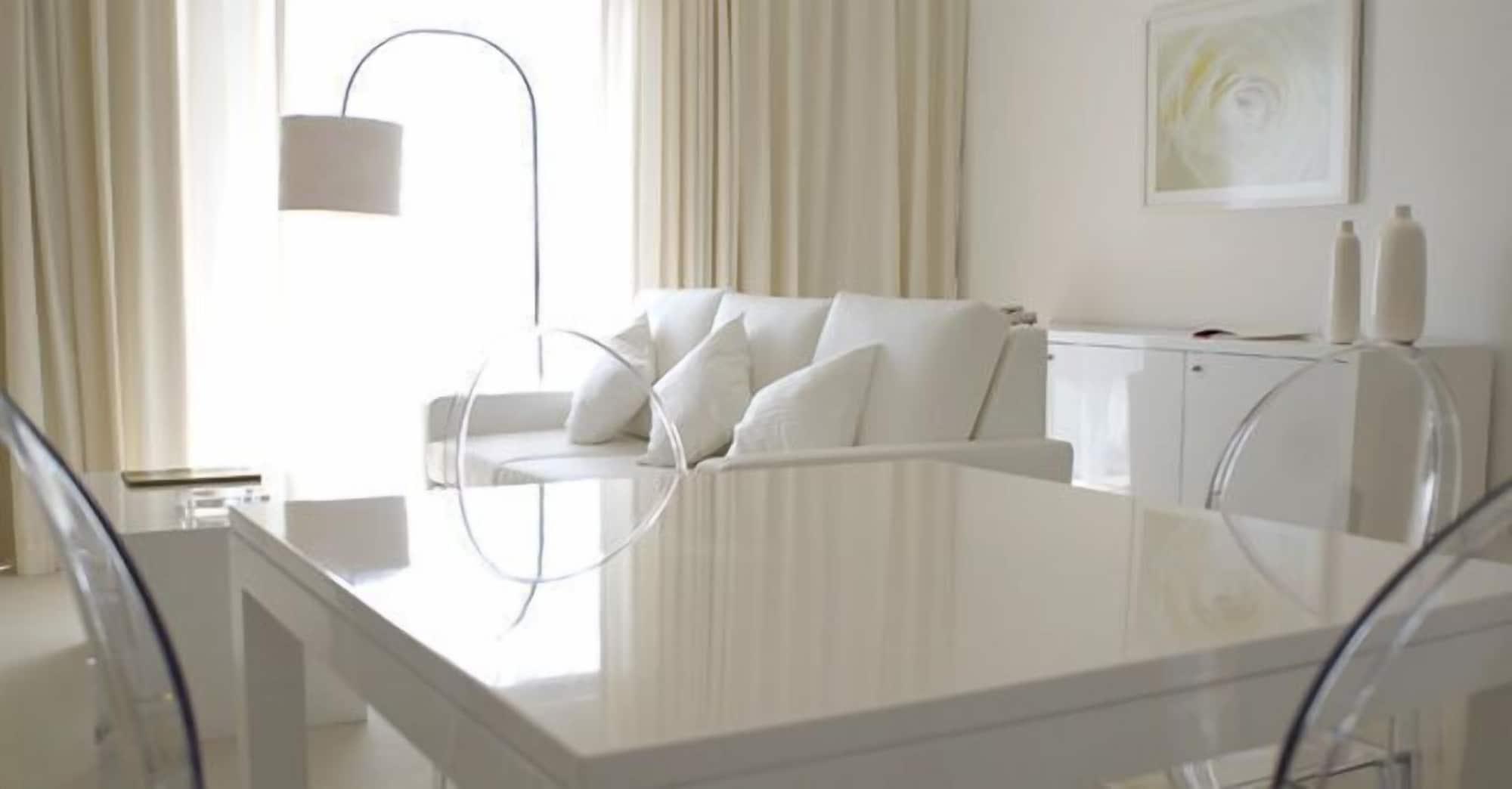 Lutecia Smart Design