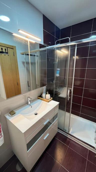 Charming In Apartment Lisbon
