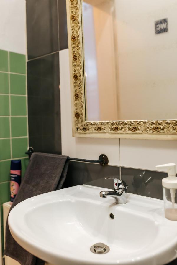 Daniela's Central 206 Guest house