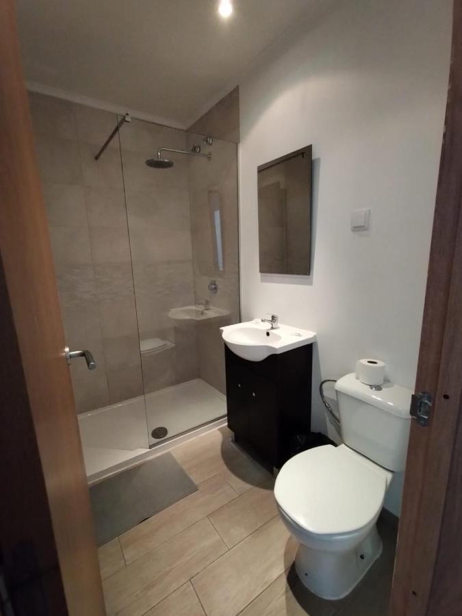 Hostel Figueira House In Beira Minho *