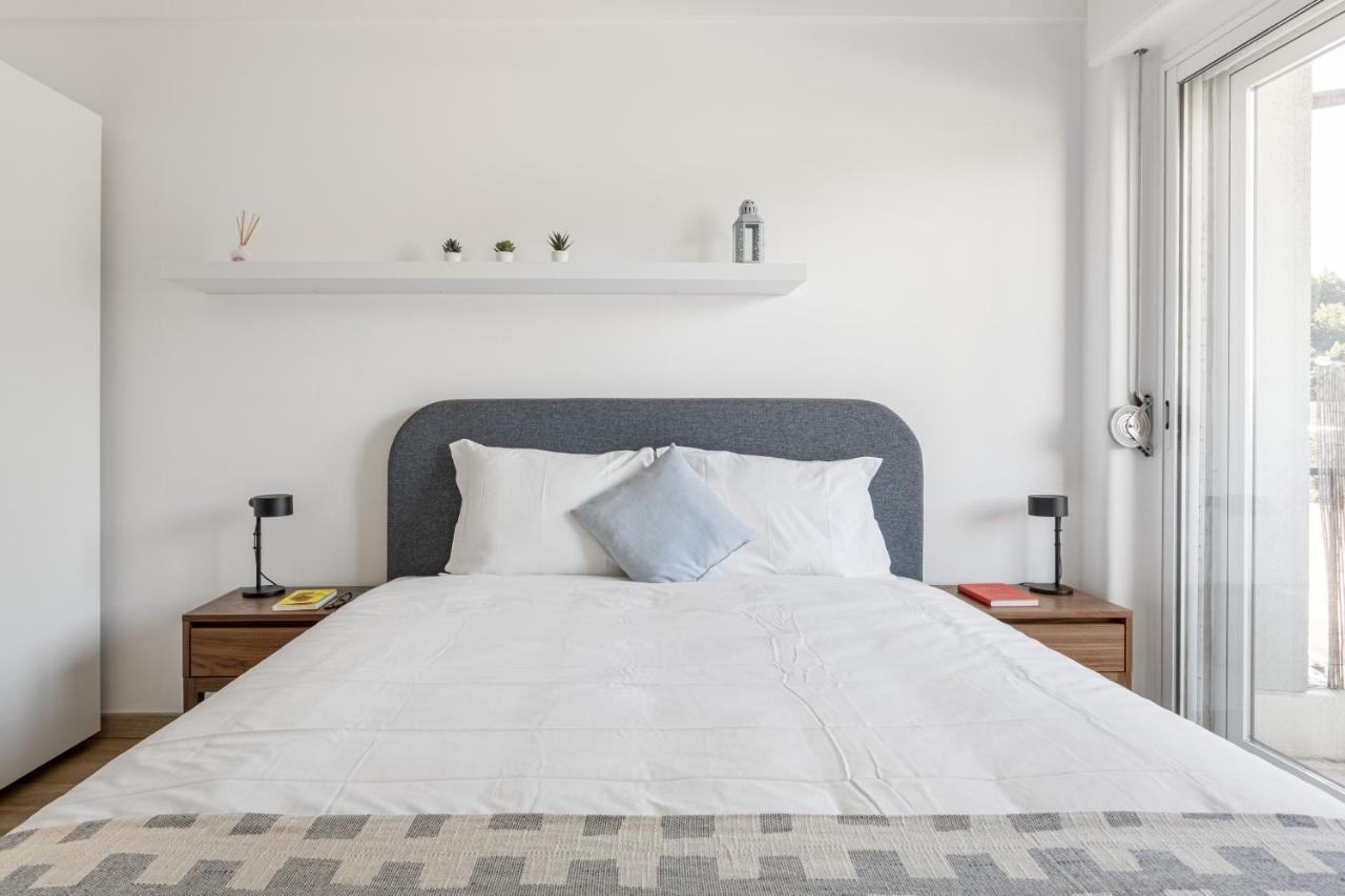 Apartment Joivy Striking Flat In Benfica Lisbon