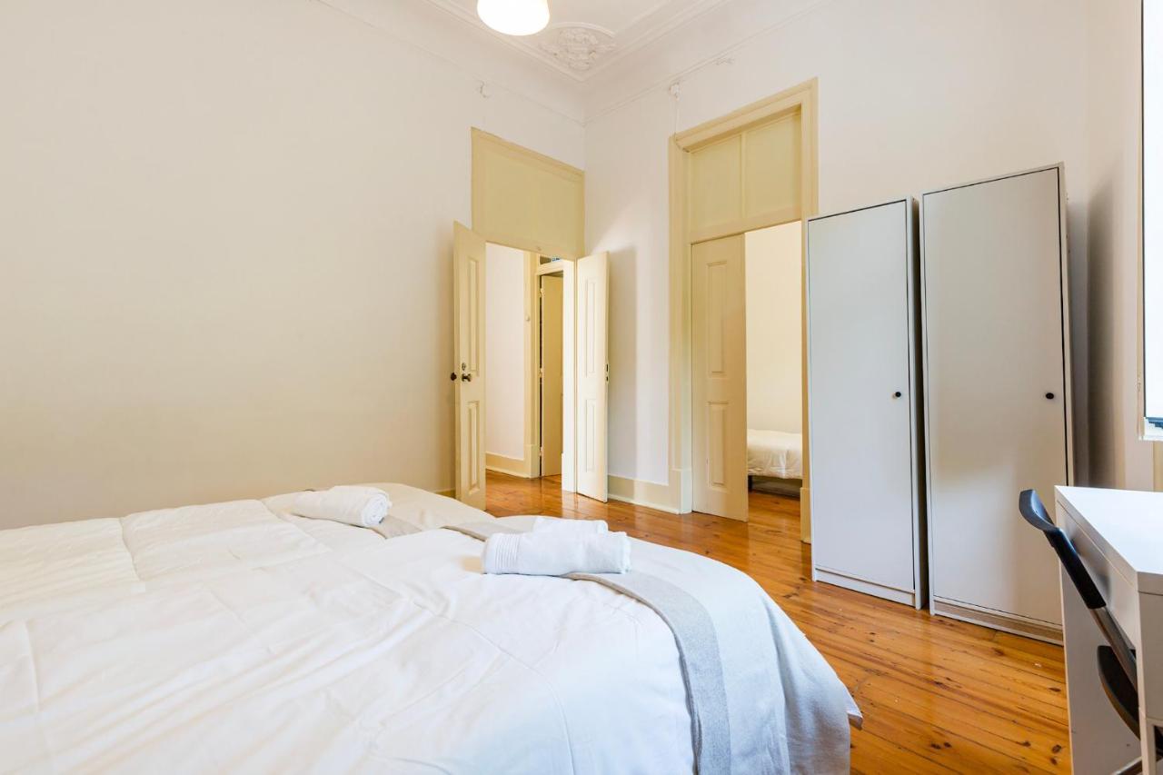 Apartment 4br - Excellent Location - New Mattresses!