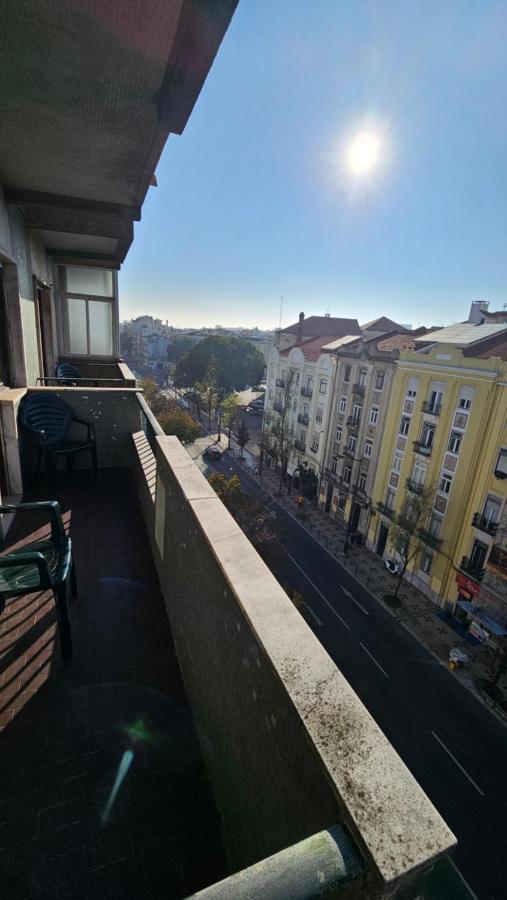 Single Or Double With Balcony Close To Alameda Metro! Homestay Lisbon