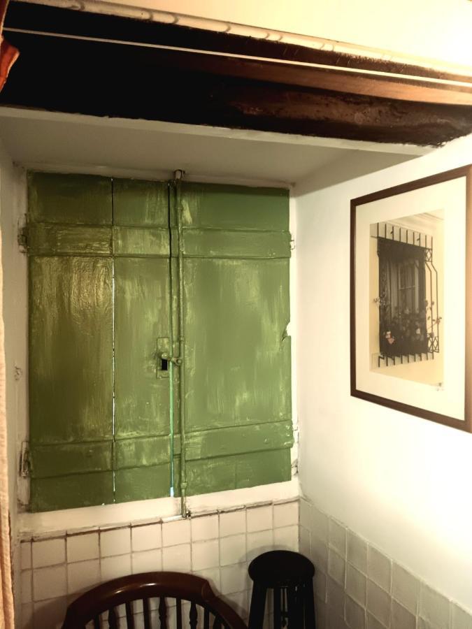 Bica Street Old Bar Into Studio Lisbon