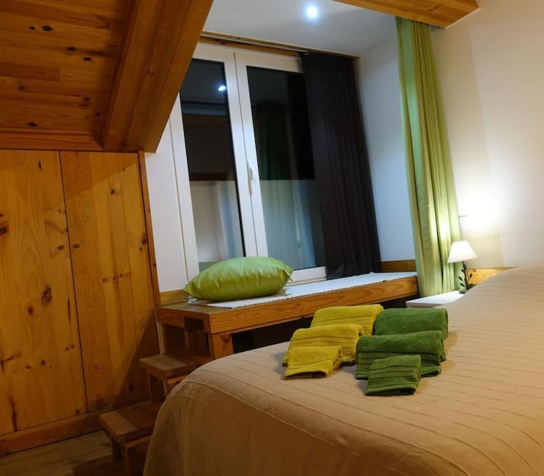 Charm And Fantastic View In A Fully Equipped In Center Apartment *