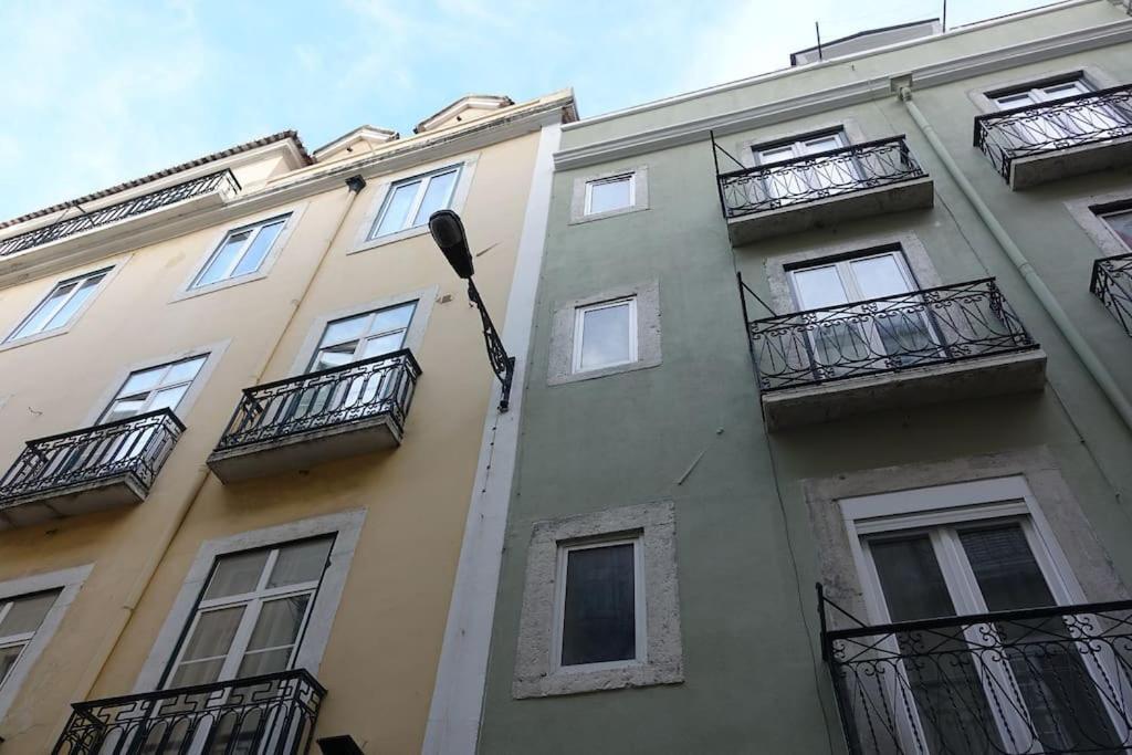 Charm And Fantastic View In A Fully Equipped In Center Apartment Lisbon