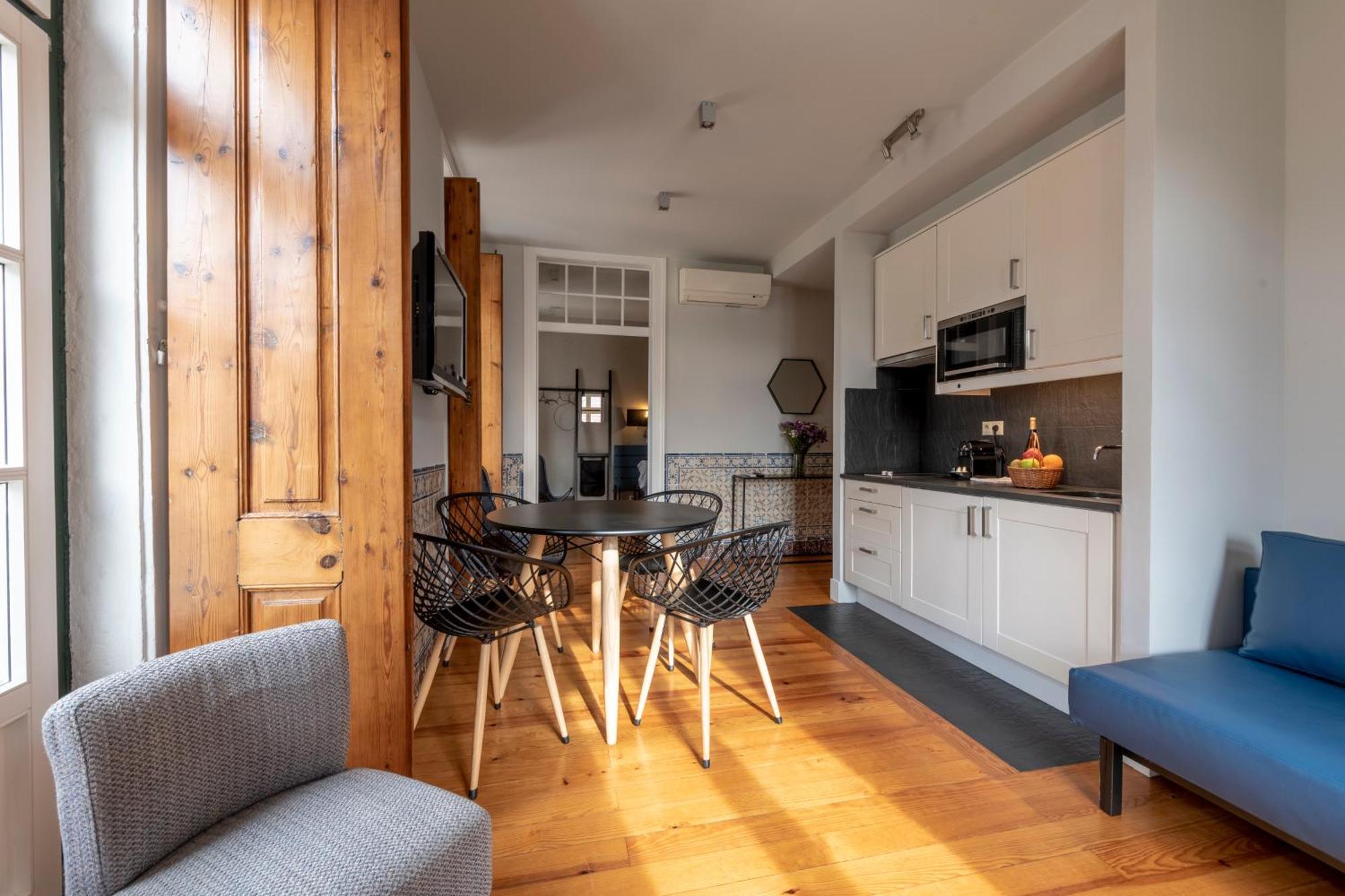 Apartment Living Baixa *