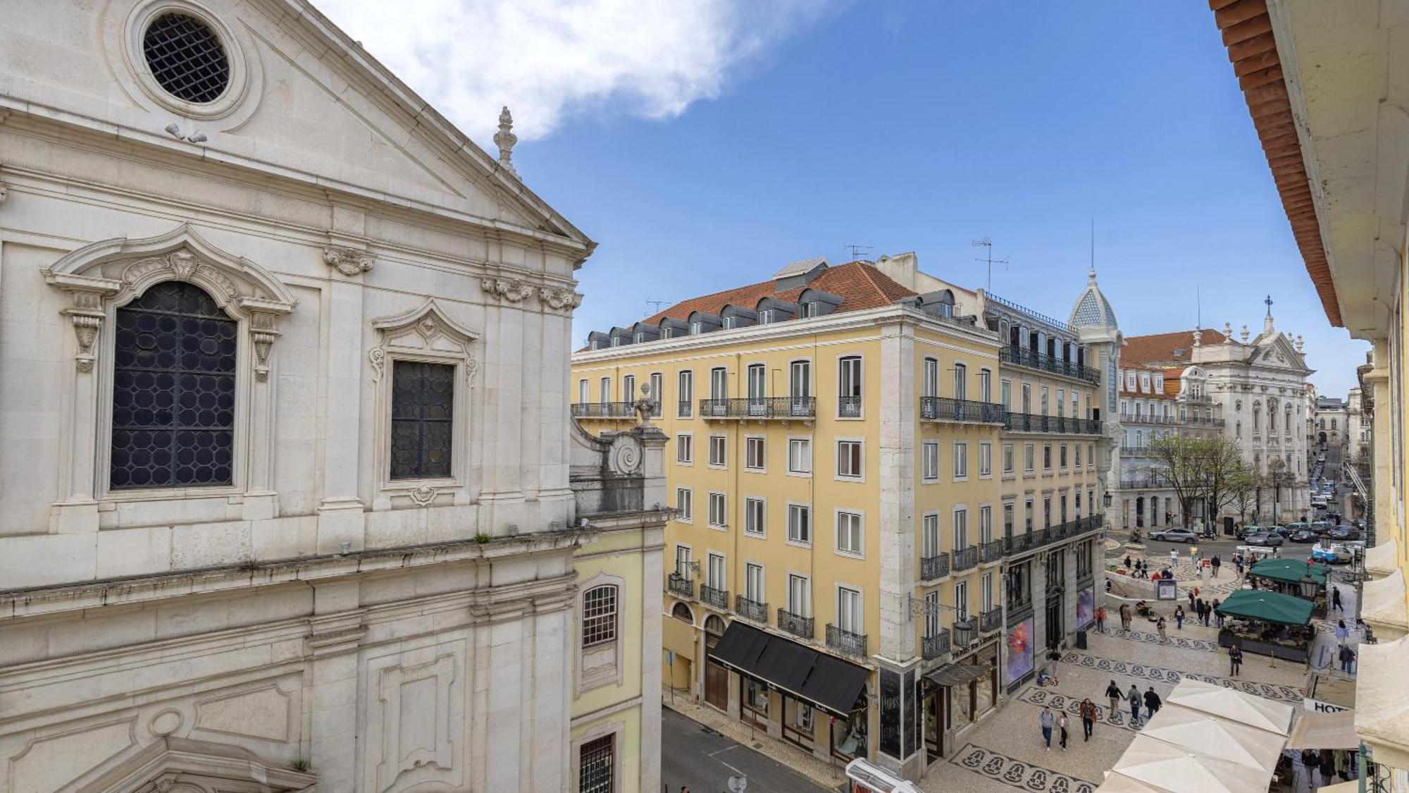 Lovelystay - Chiado 3bedroom Wonder Apartment *