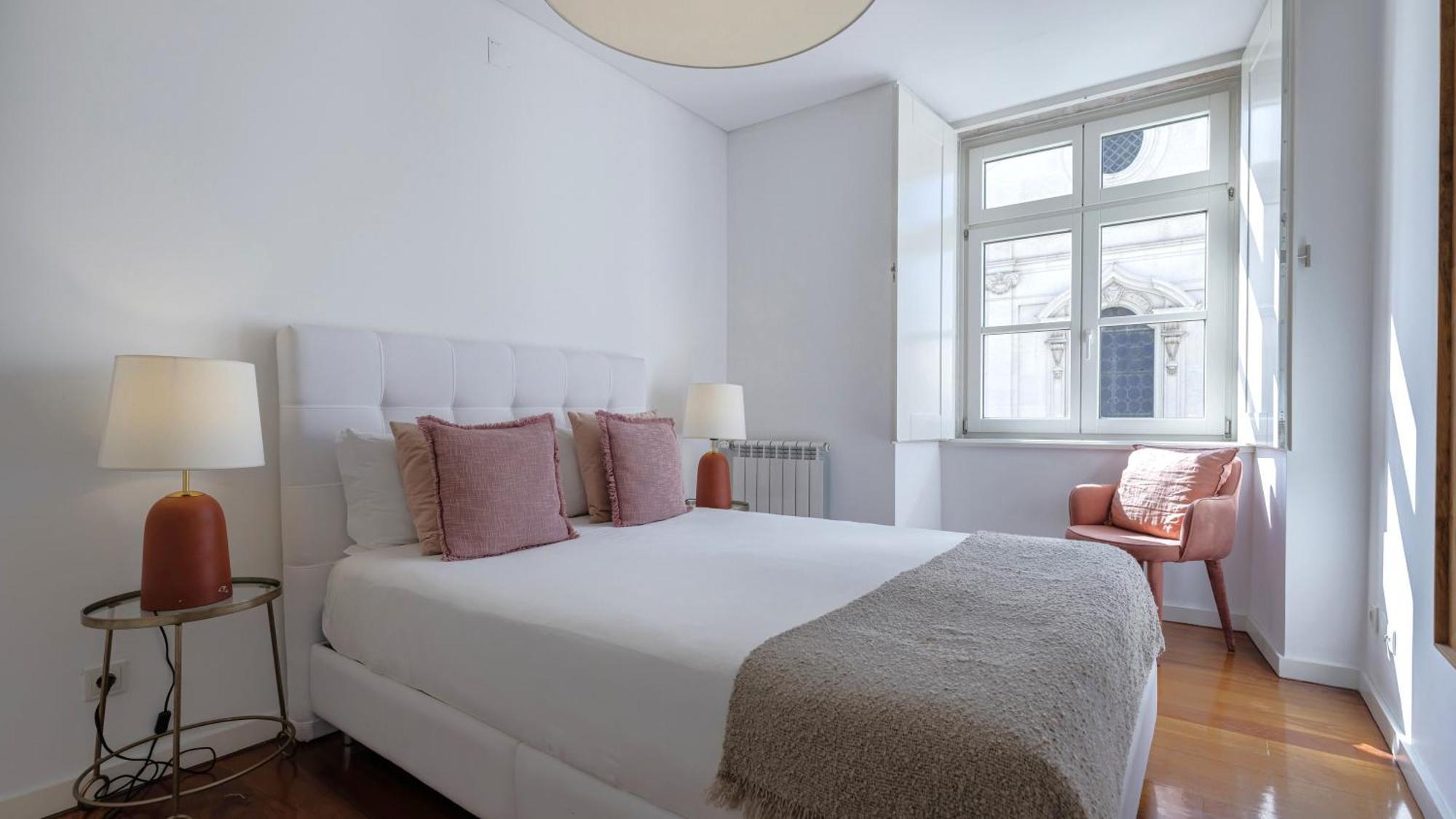 Apartment Lovelystay - Chiado 3bedroom Wonder Lisbon