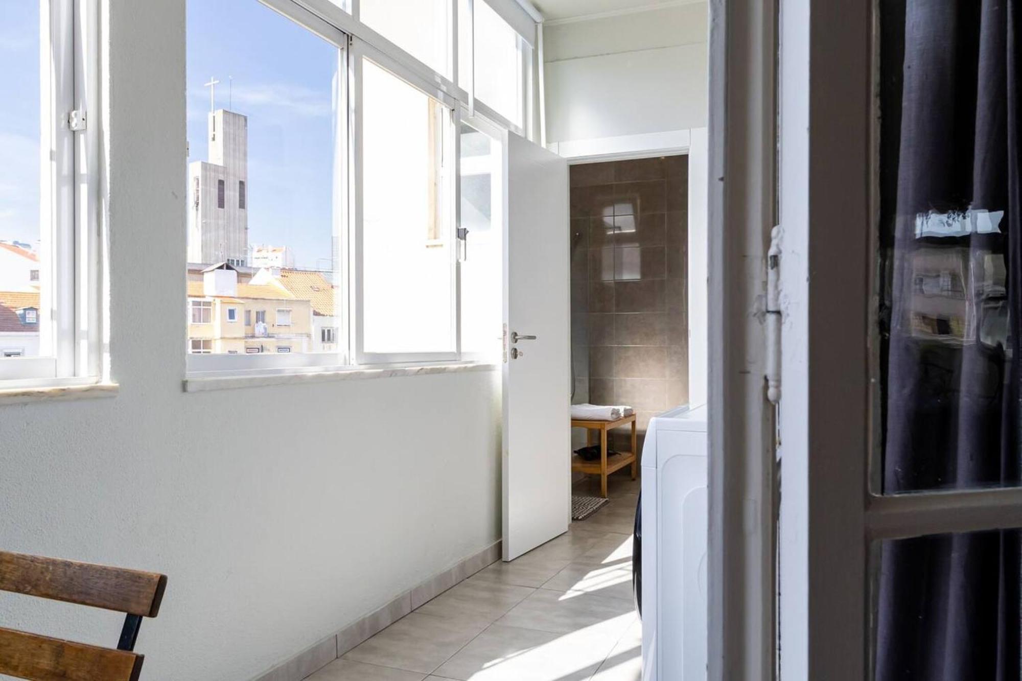 Spacious In 120 M² Fireplace Apartment *