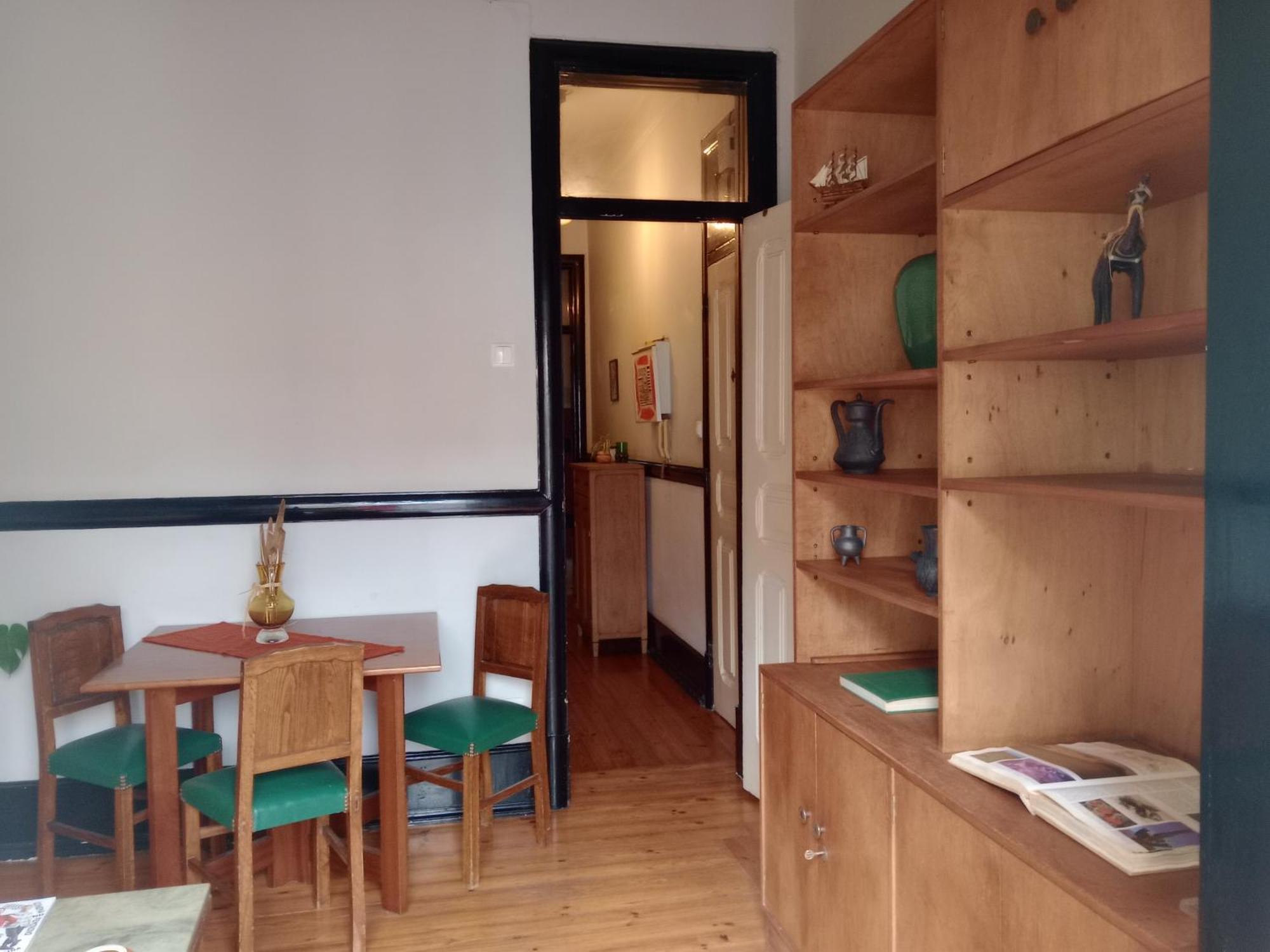 Tonic Flat Apartment
