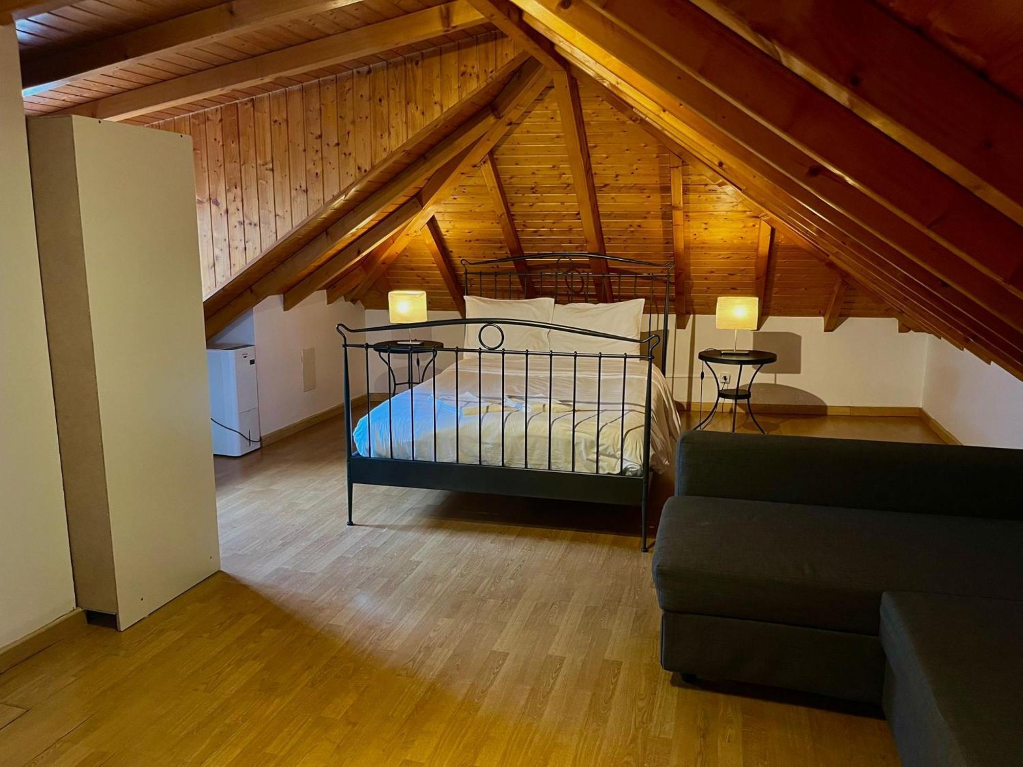 2 Bedroom, 2 Bathroom - Travessa Da Madalena