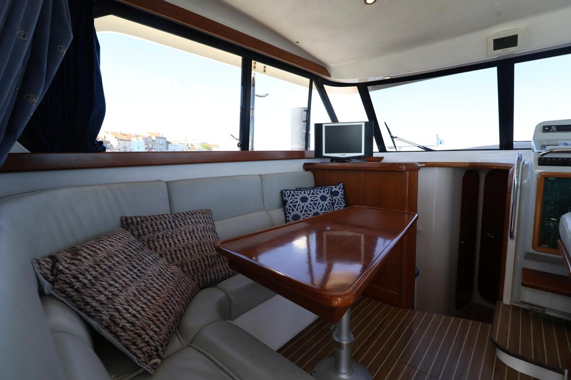 Botel Private Yacht, We Our Guests Lisboa