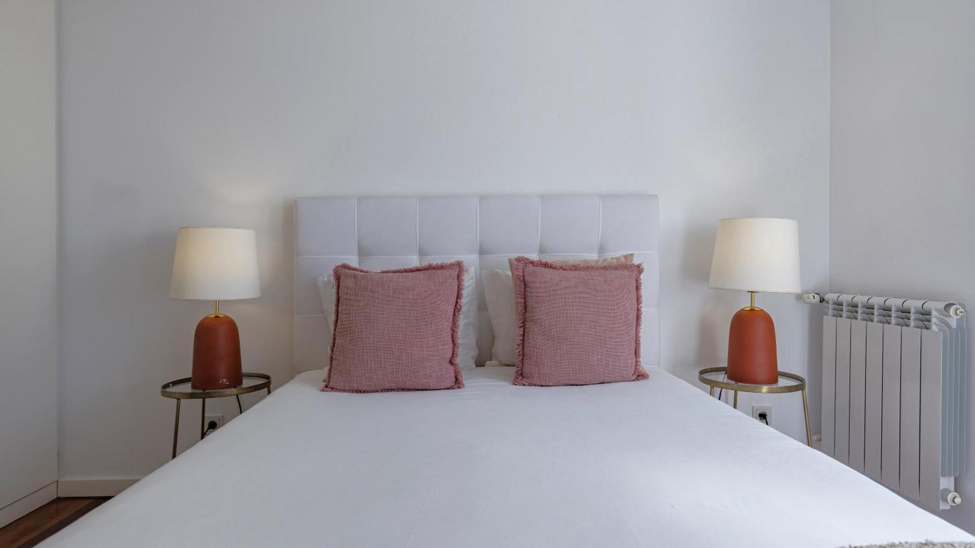 Lovelystay - Chiado 3bedroom Wonder Apartment
