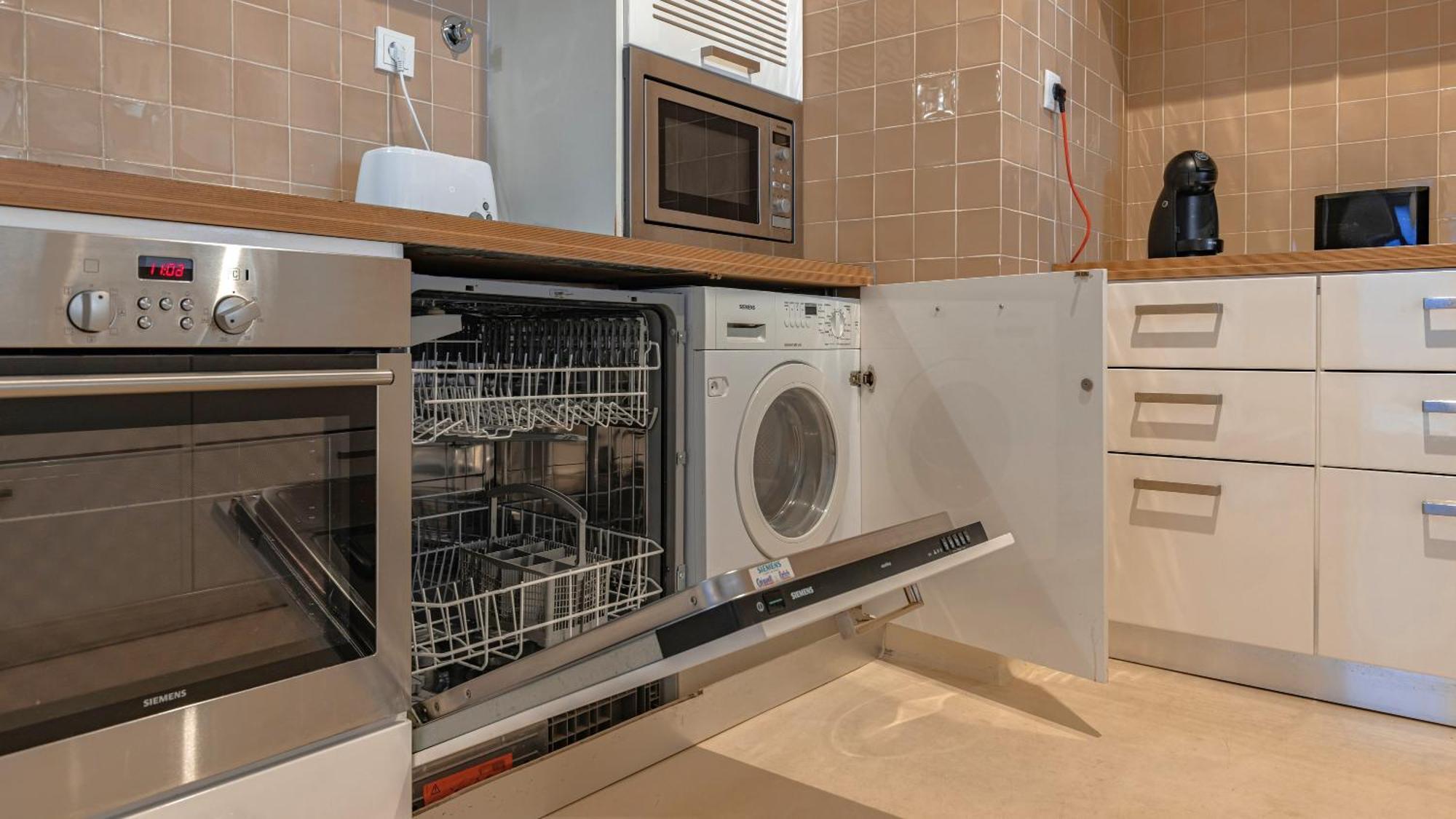 Apartment Lovelystay - Chiado 3bedroom Wonder *
