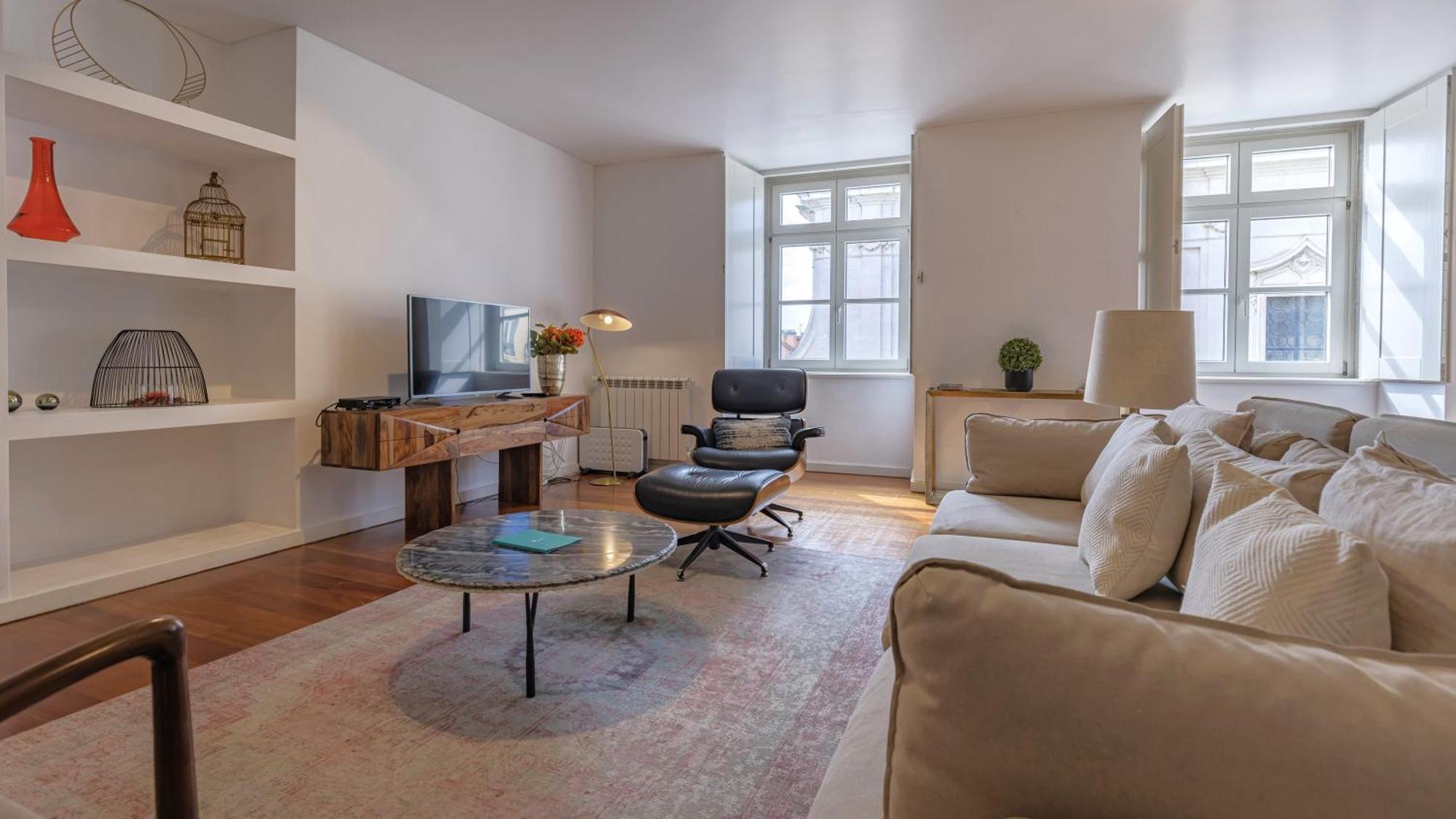 Lovelystay - Chiado 3bedroom Wonder *