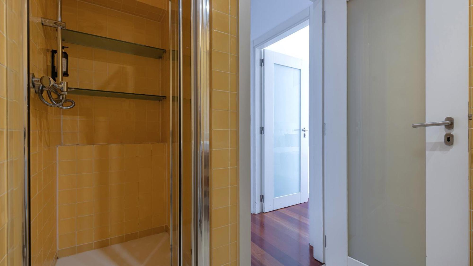 Lovelystay - Chiado 3bedroom Wonder *