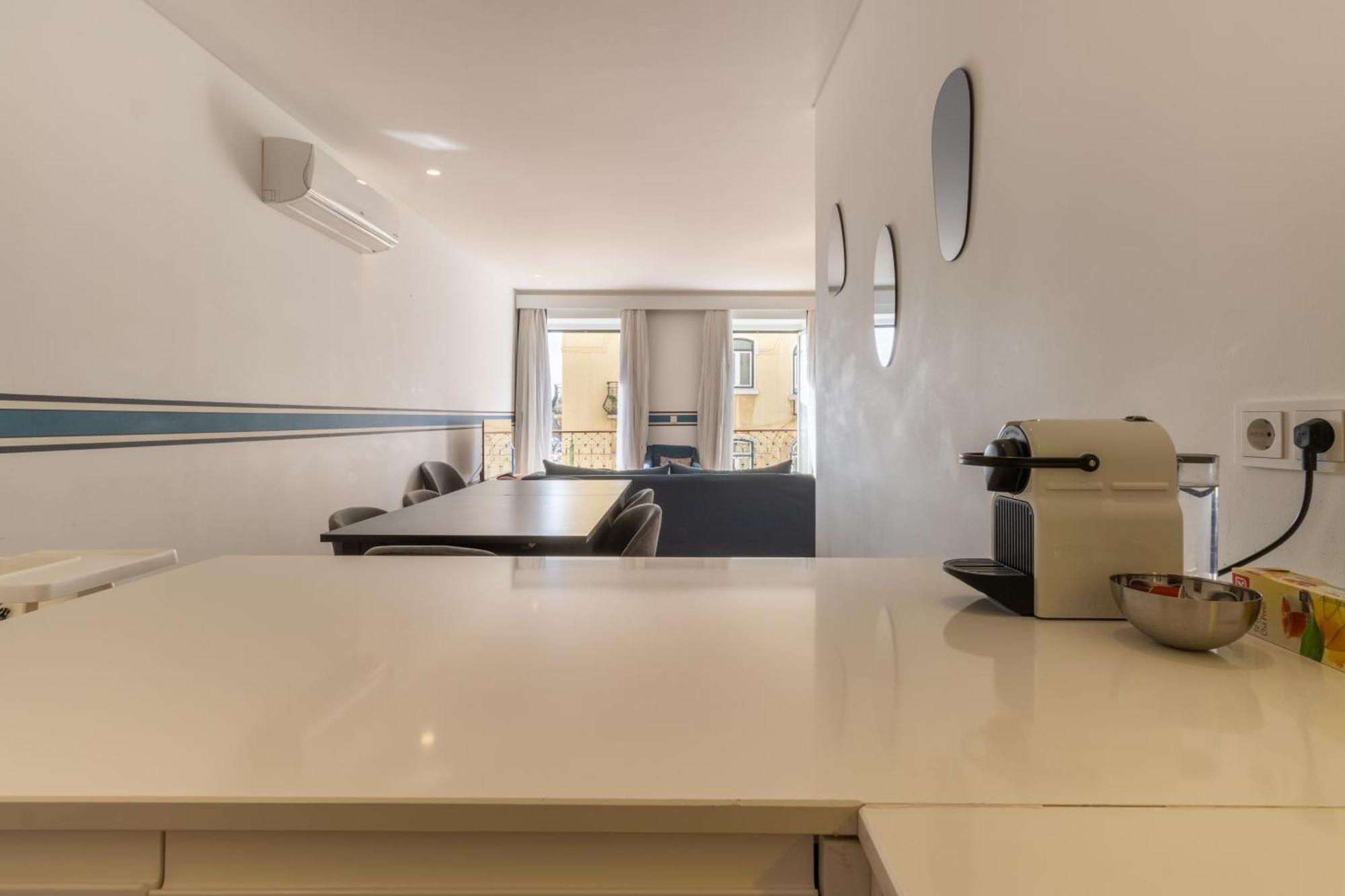 Apartment Modern 3br, Terrace, Ac/heating & Self Check-in