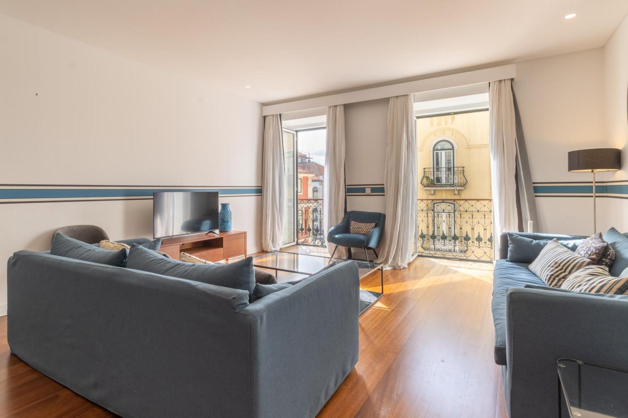 Modern 3br, Terrace, Ac/heating & Self Check-in Apartment