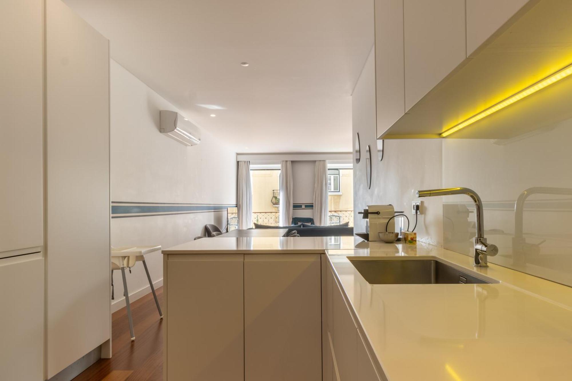 Apartment Modern 3br, Terrace, Ac/heating & Self Check-in *