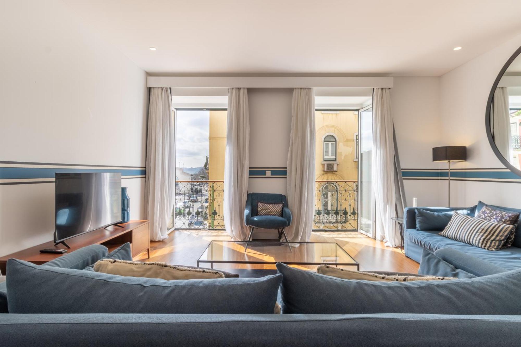 Modern 3br, Terrace, Ac/heating & Self Check-in *