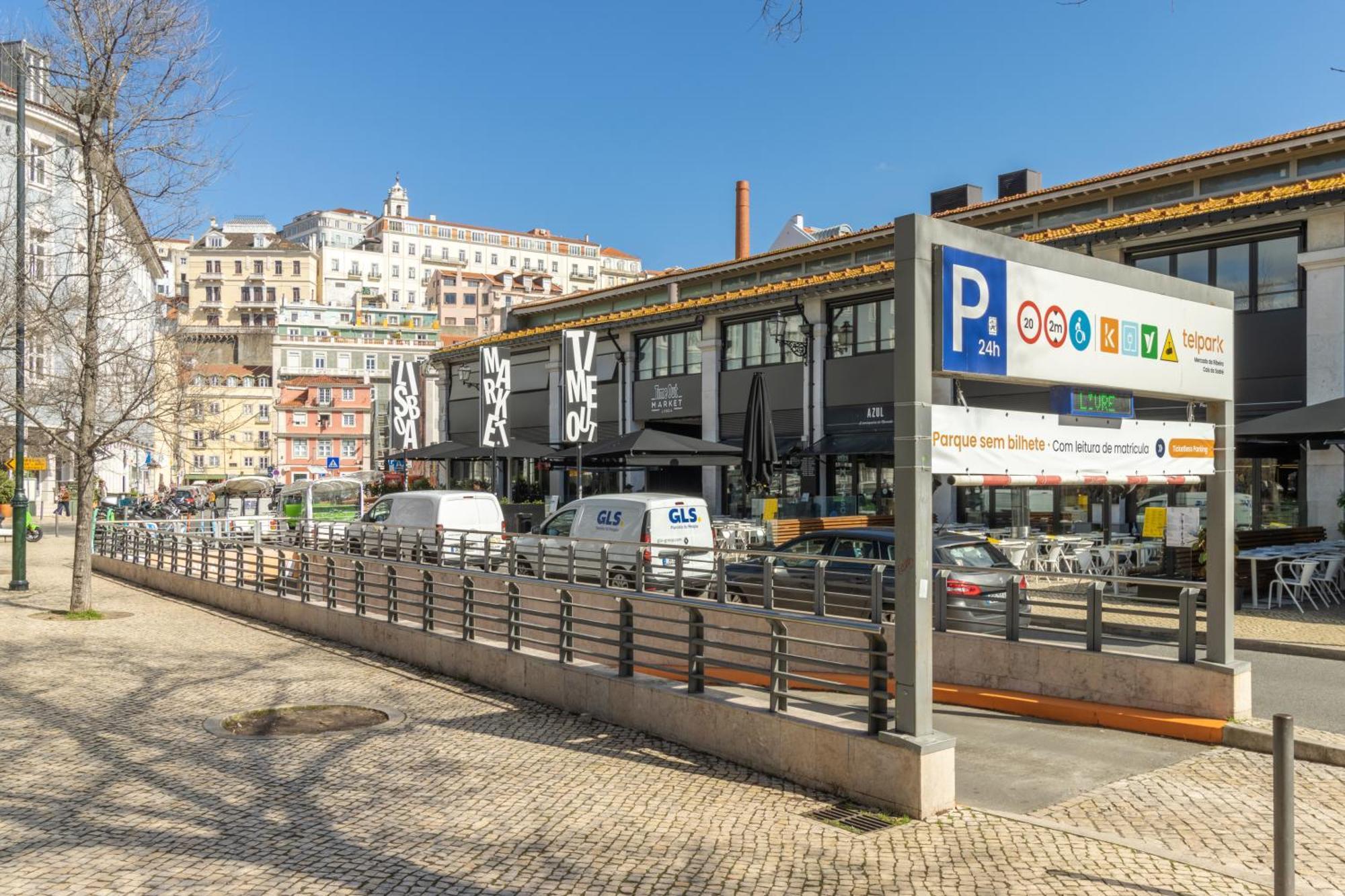 Apartment Modern 3br, Terrace, Ac/heating & Self Check-in
