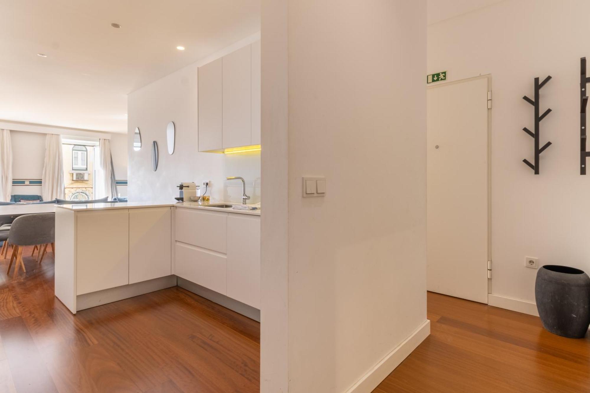 Apartment Modern 3br, Terrace, Ac/heating & Self Check-in