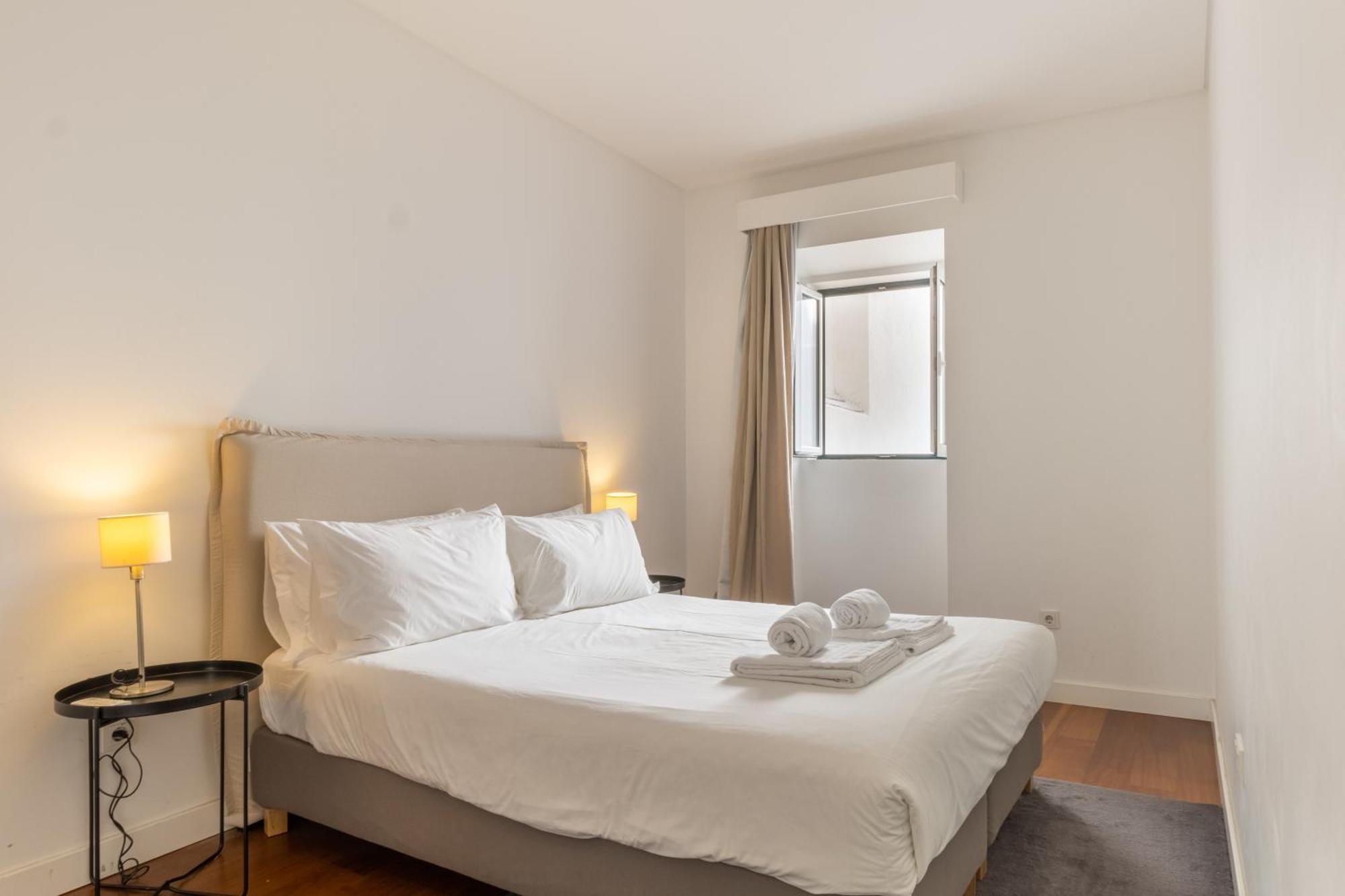 Modern 3br, Terrace, Ac/heating & Self Check-in Lisbon