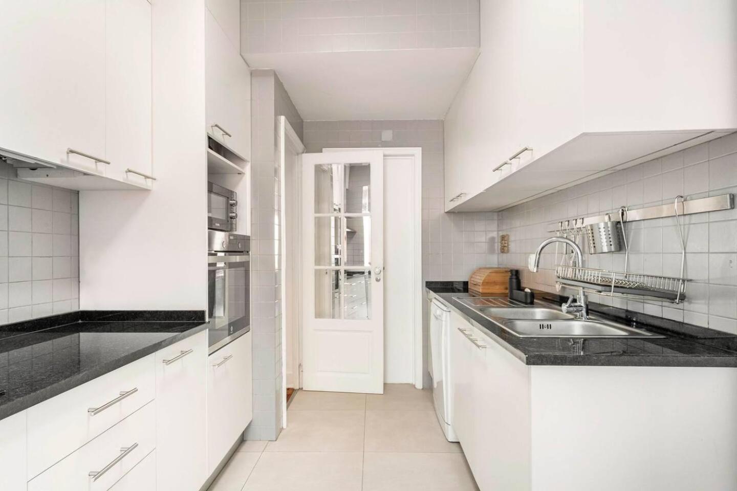 Quarto em Acomodações Particulares Soar L Marques De Pombal L Lisboa