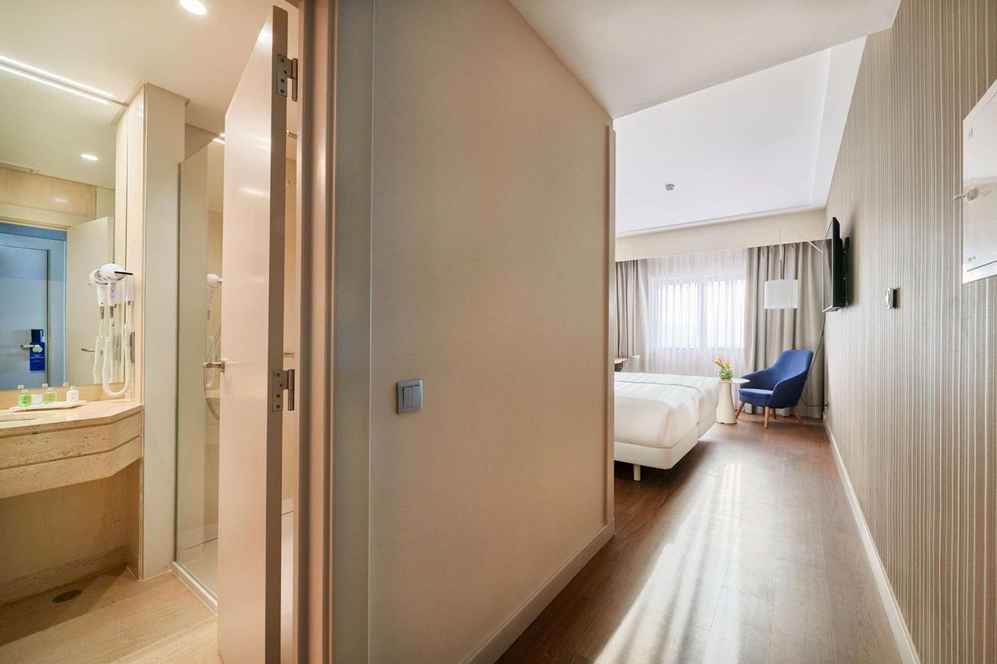 Nh Campo Grande Hotel 4*