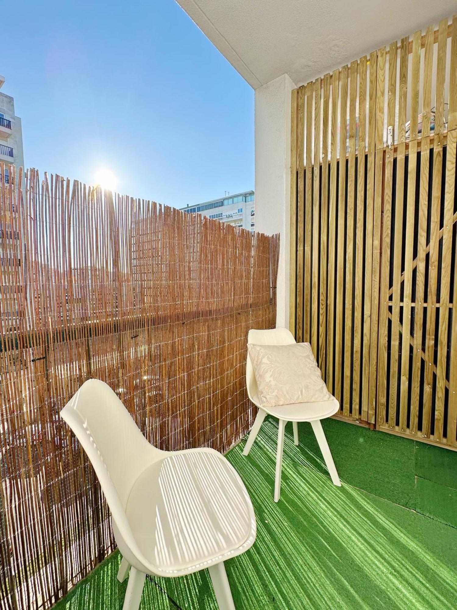 Soar I Urban Nest - Near Airport & Park Lisbon