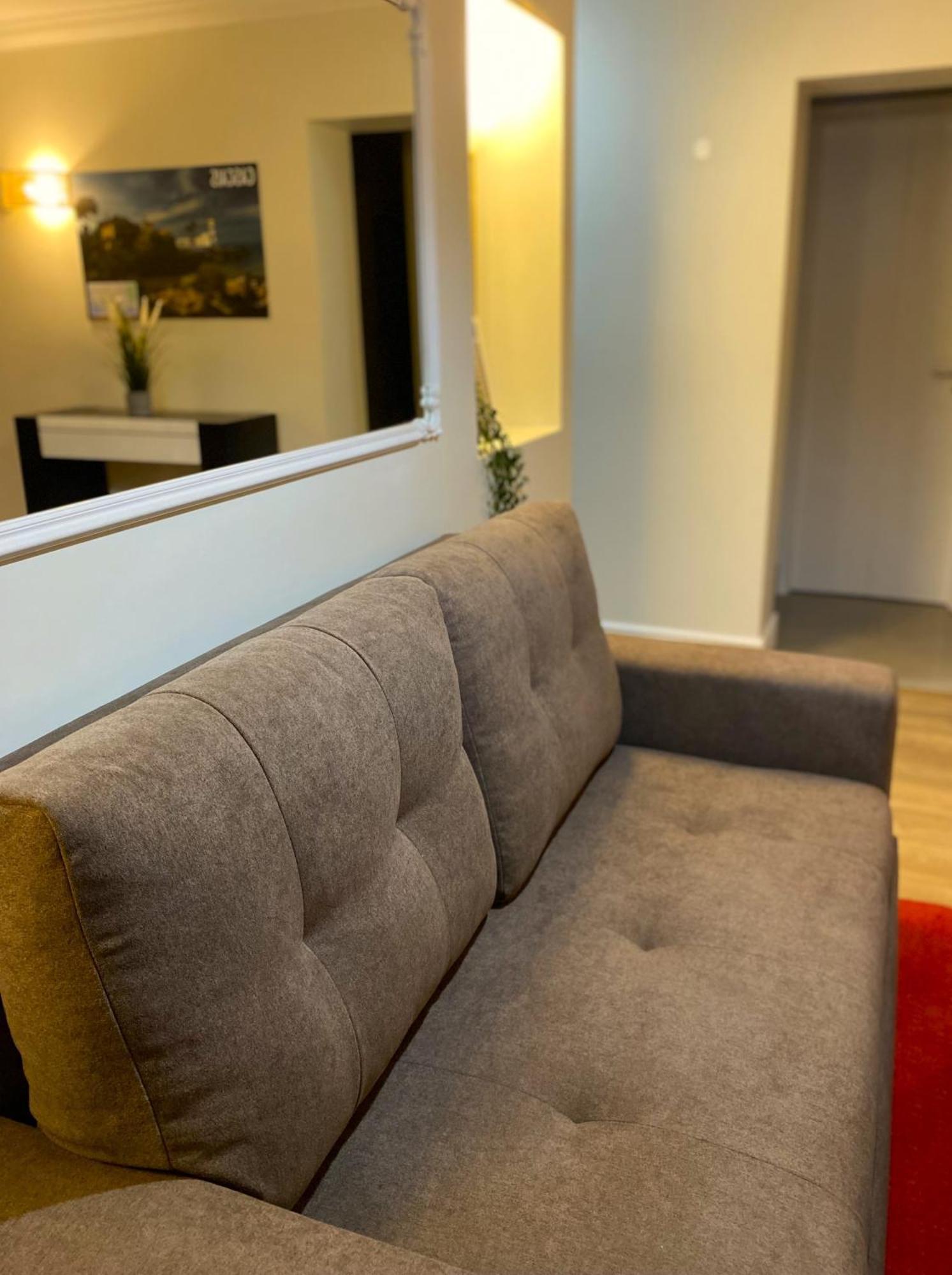 Colmeia Apartment *