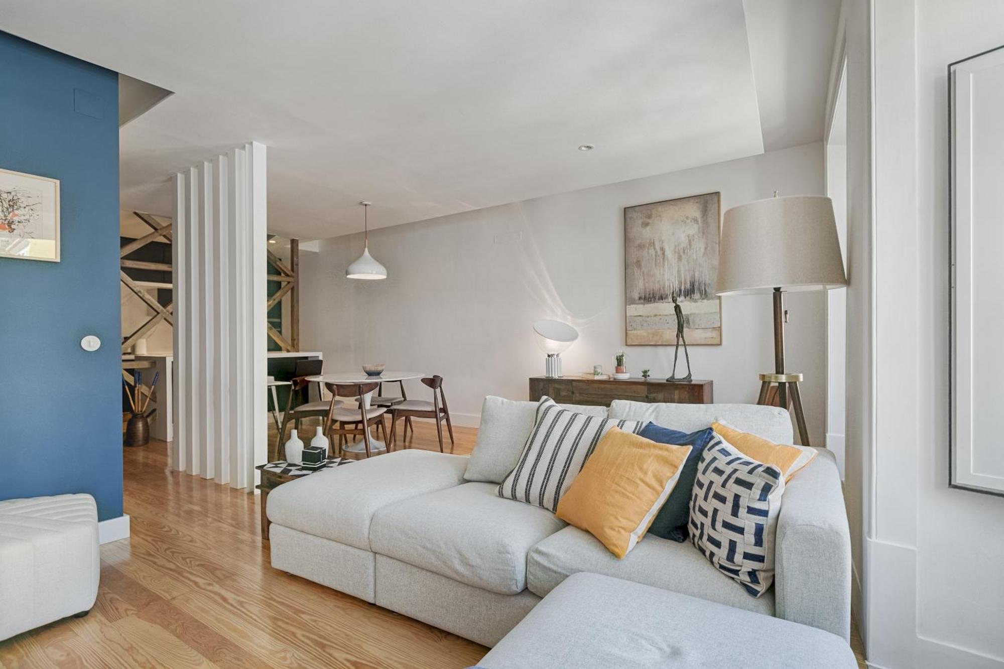 Apartment Deco Gem In Santa Catarina Lisbon