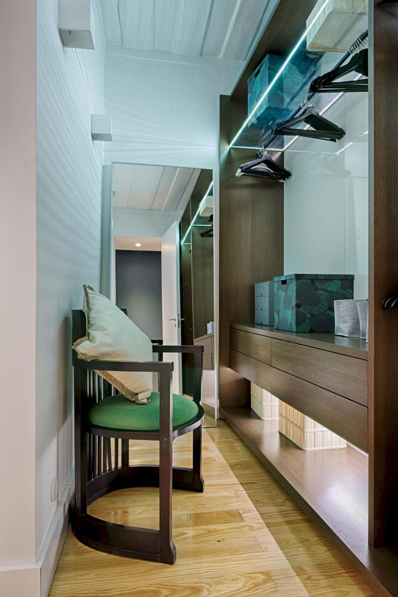Deco Gem In Santa Catarina Apartment Lisbon
