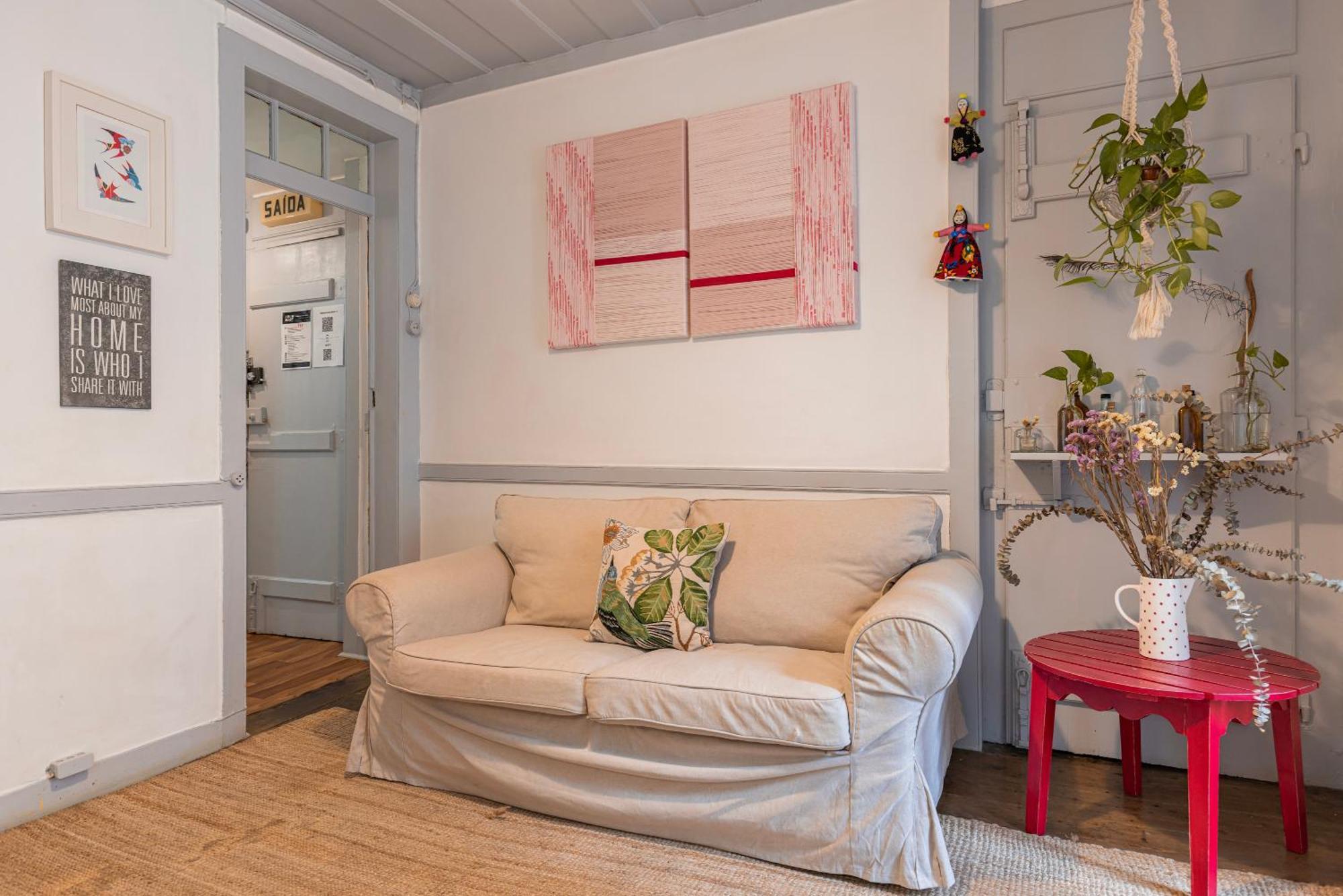 Condessa Doll's House Apartment Lisbon
