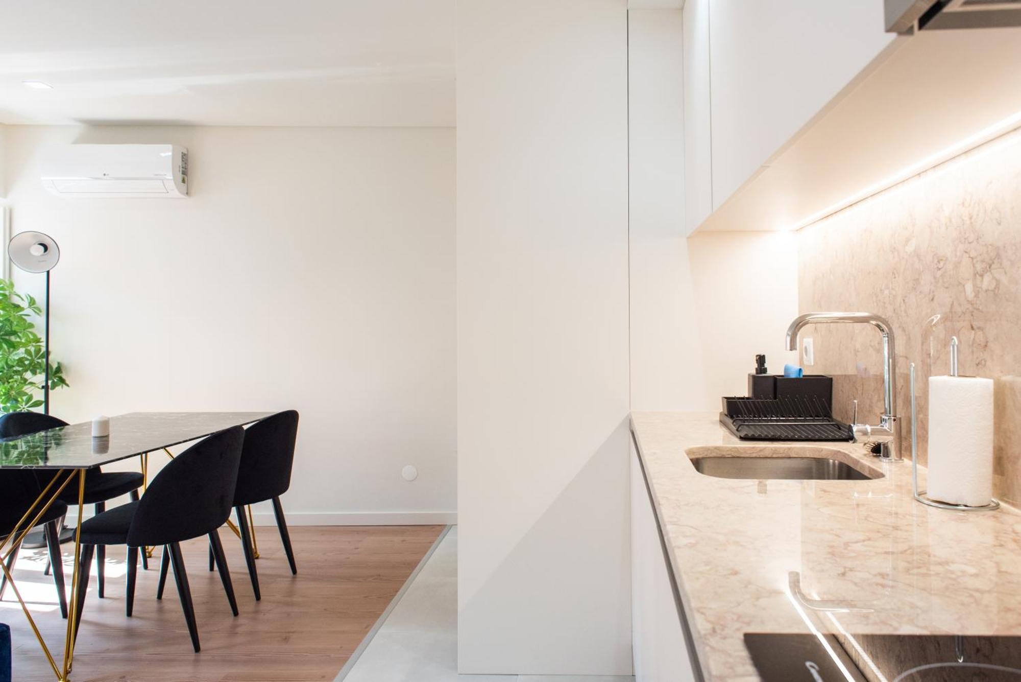 Pardal Rc A - Luxury 2 Bed In Alcantara Apartment Lisbon