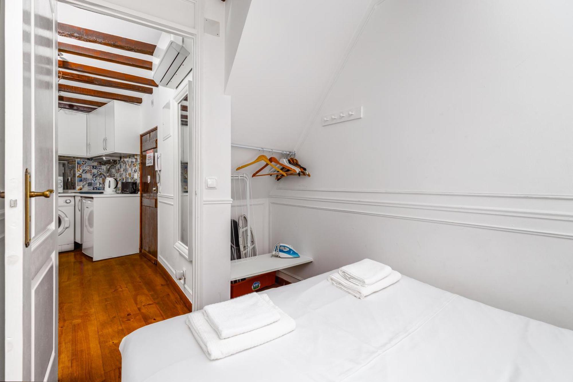 Typical Alfama-center Apartment Lisbon