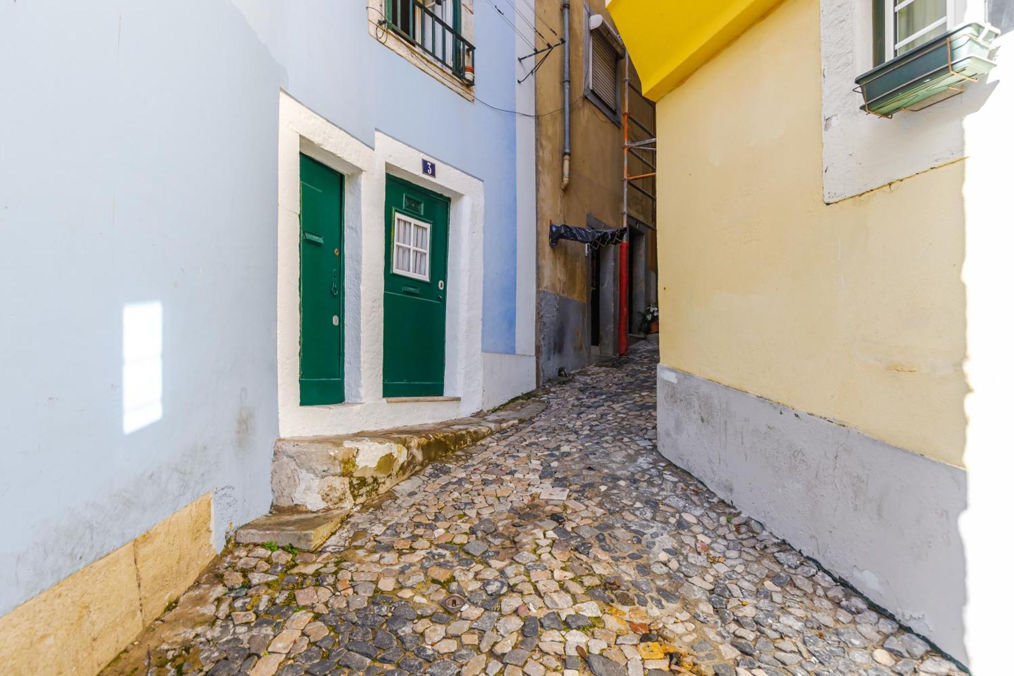 Typical Alfama-center Lisbon