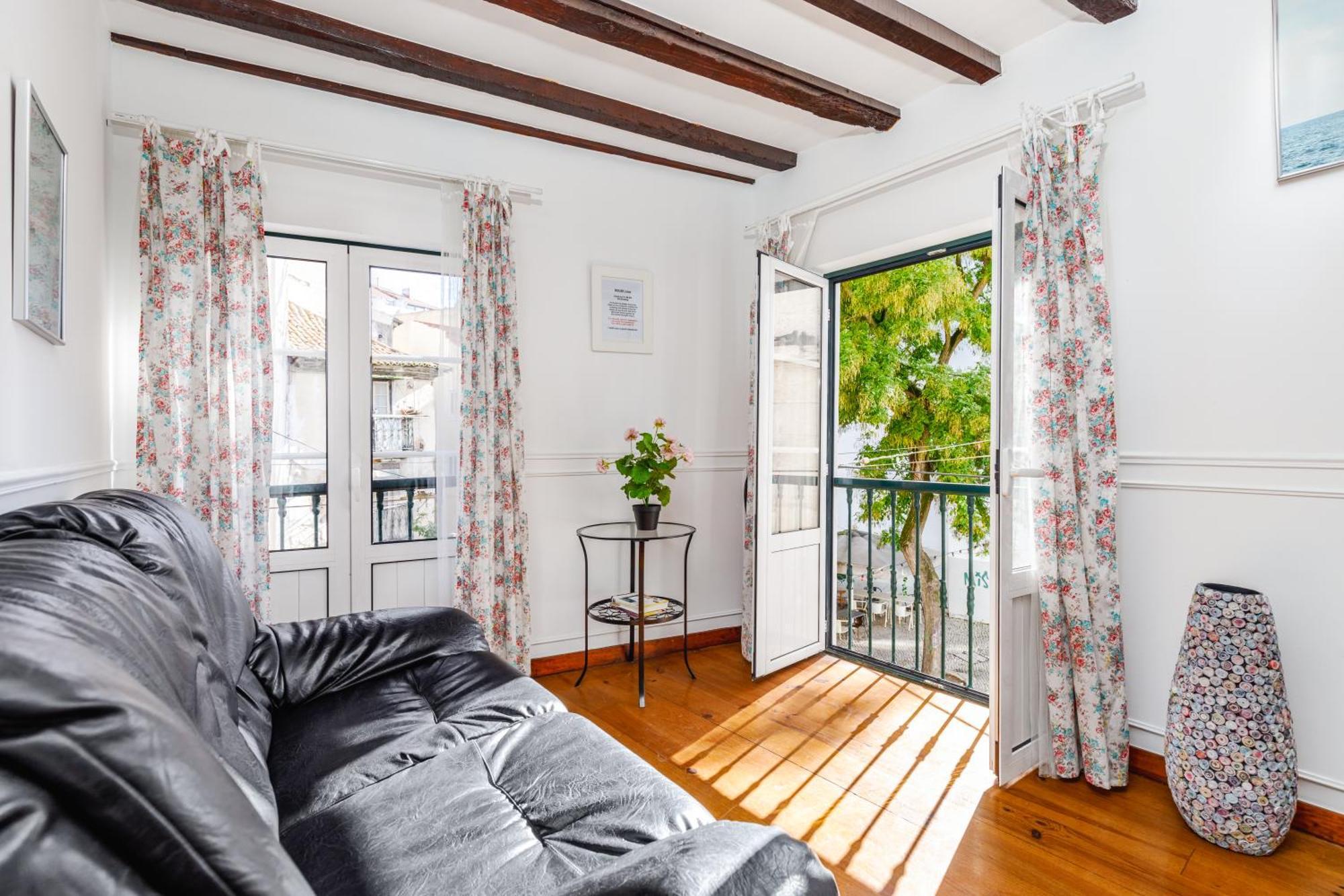 Typical Alfama-center Apartment Lisbon