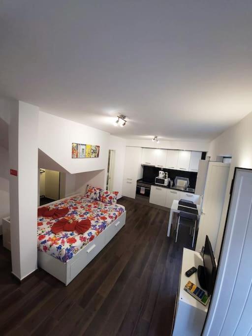 Of The Panteao, 1st Floor Apartment