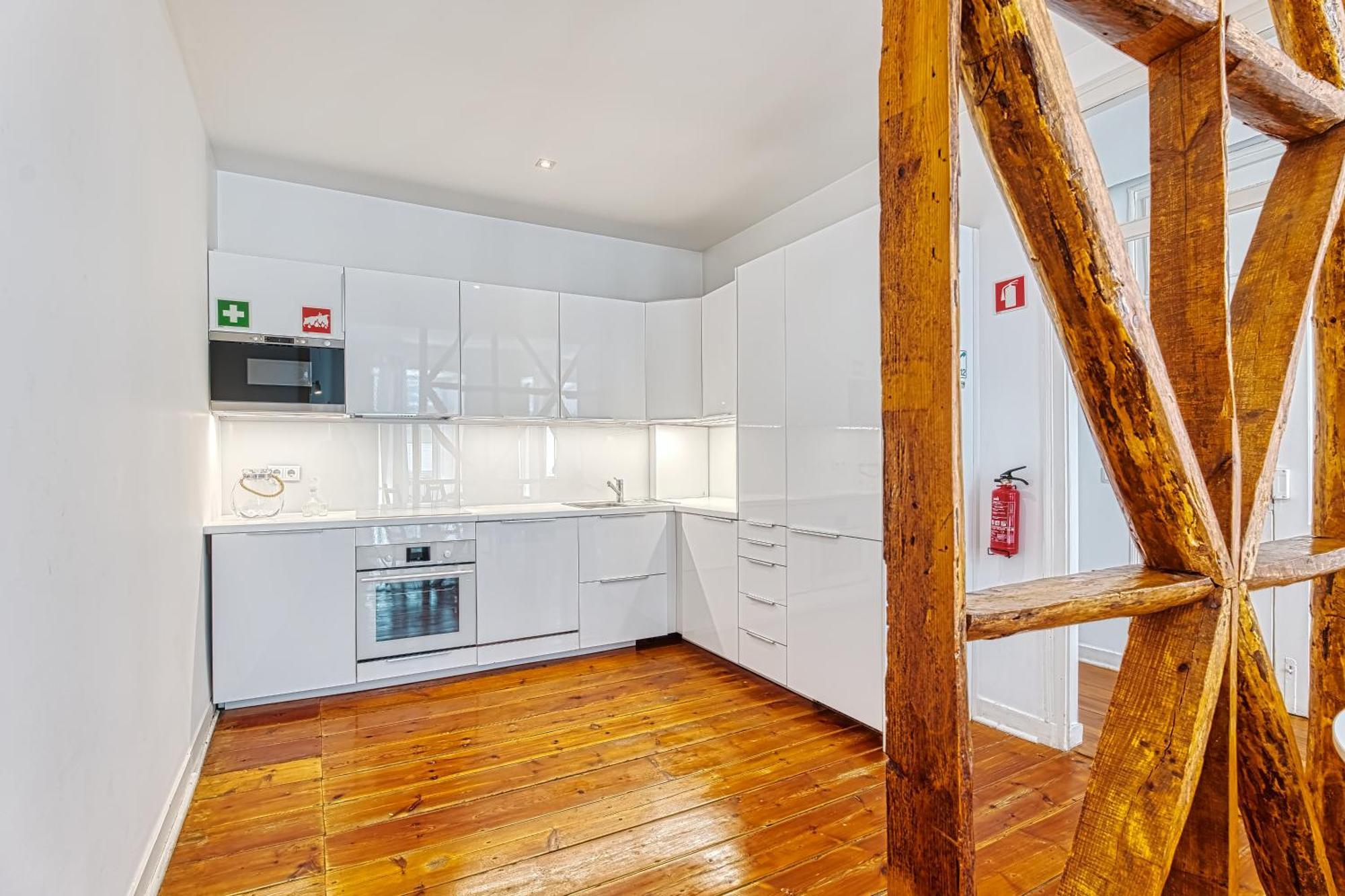 Inloveapartments - Center For Family Apartment