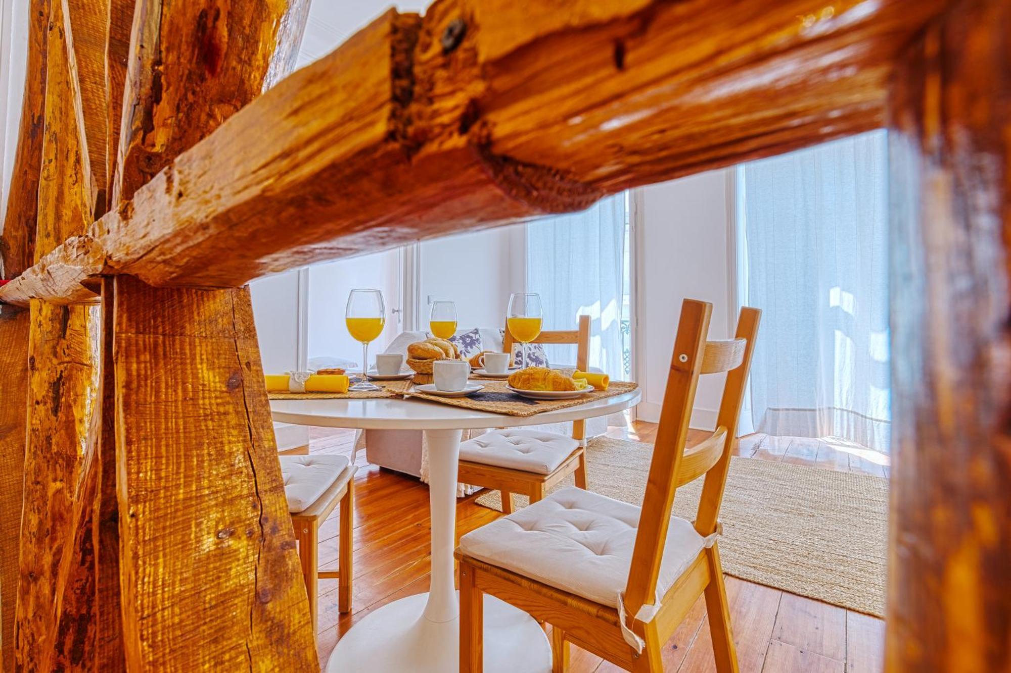 Inloveapartments - Center For Family Apartment