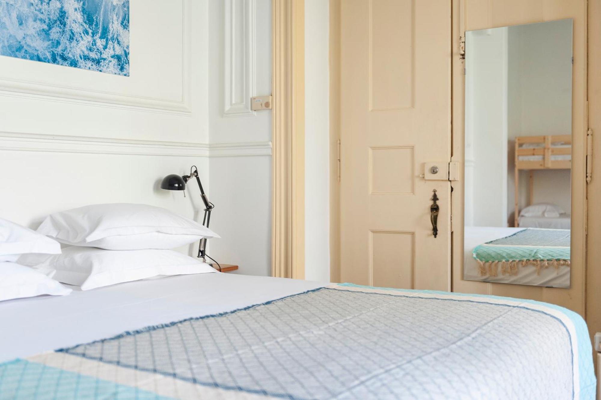 Guest house Cheese & Wine Lapa Lisbon