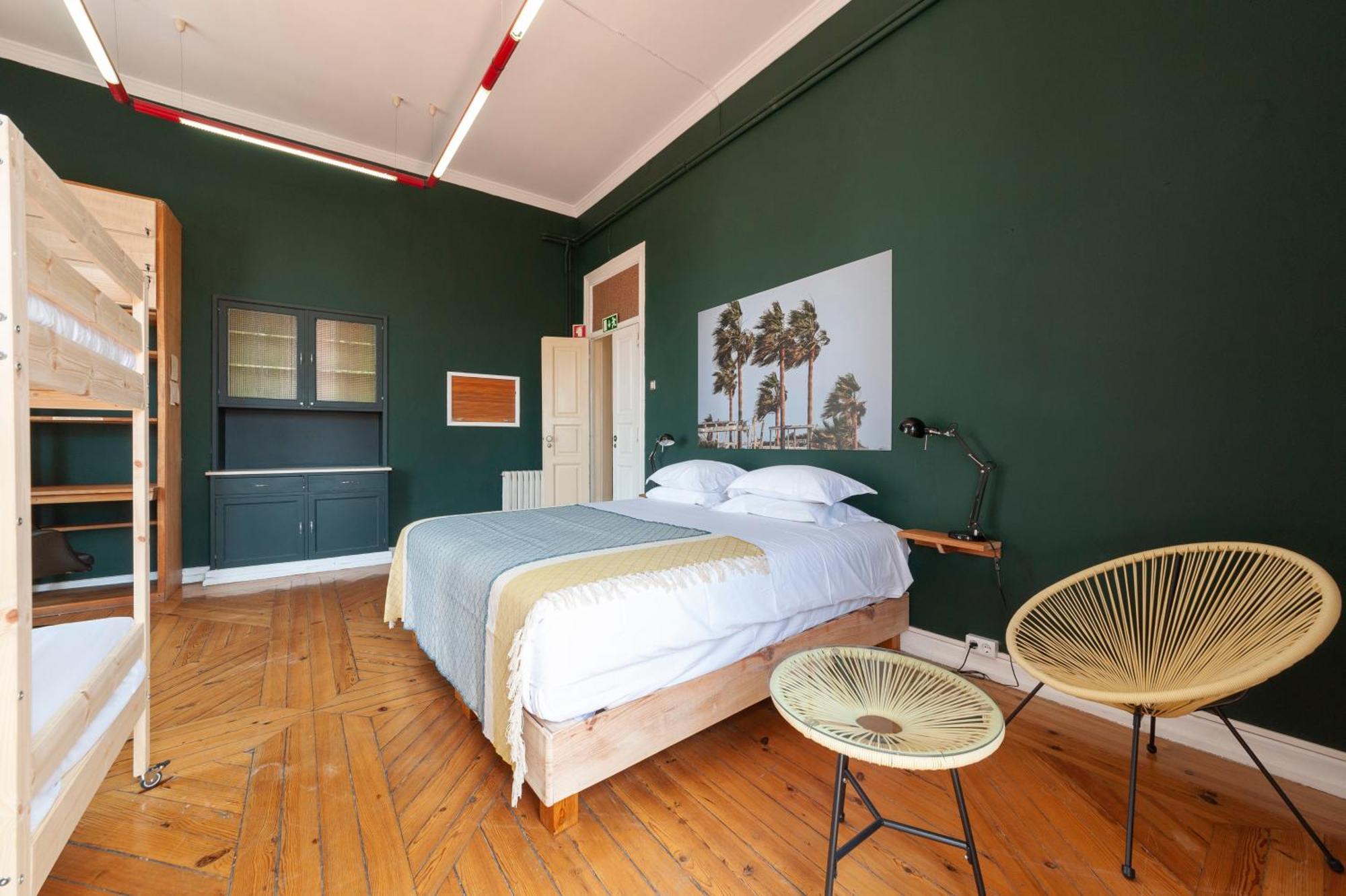 Cheese & Wine Lapa Guest house