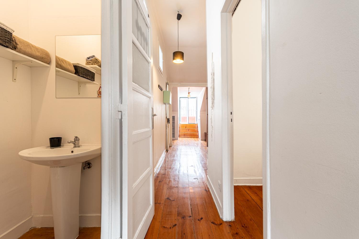 Third Floor At Graca Neighbourhood Apartment