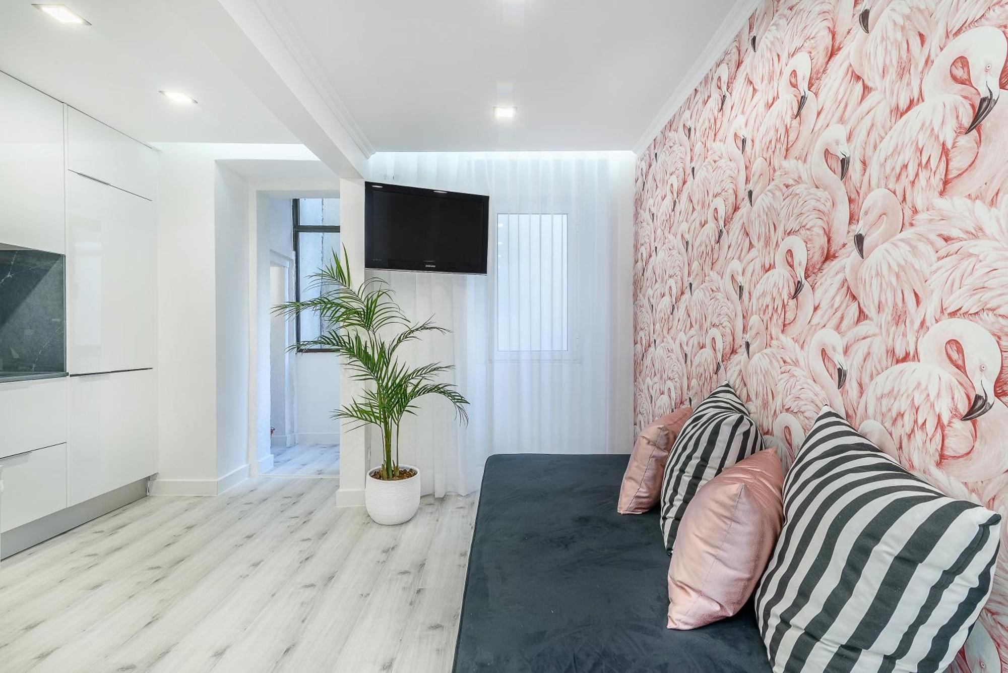 Apartment Whome Chic Escape: Your Stylish Haven In Downtown