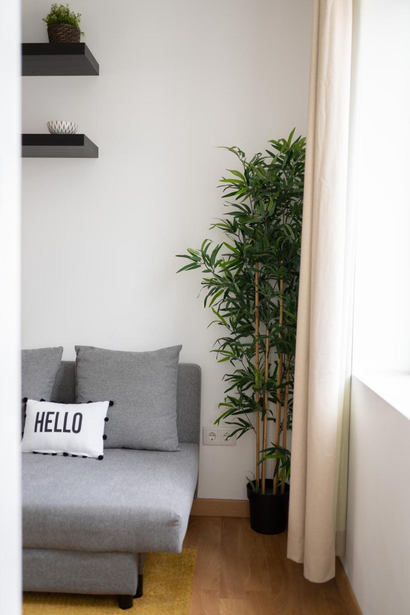 Hill House - No. 589b Apartment